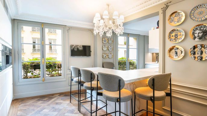 Chandelier, Dining room, Interior, Wood Texture Flooring