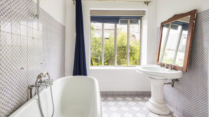 Bathroom, Free Standing Baths, Interior