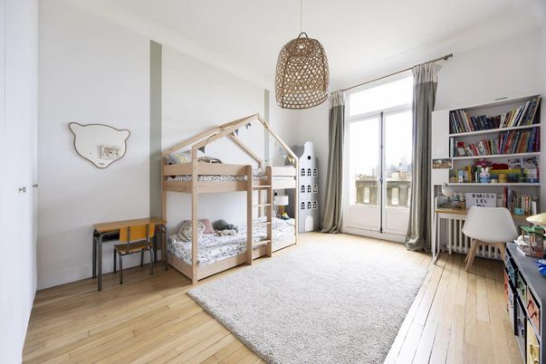 Interior, Pendant Lights, Wood Texture Flooring