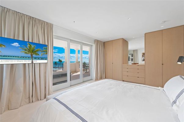Bedroom, Interior, Recessed Lighting, Water