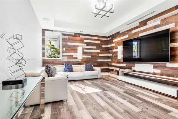Interior, Living room, Pendant Lights, Recessed Lighting, Wood Texture Flooring, Wooden Walls