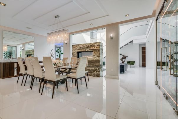 Chandelier, Dining room, Fireplace, Interior, Recessed Lighting