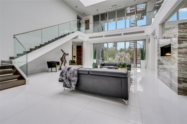 Fireplace, Interior, Living room, Recessed Lighting