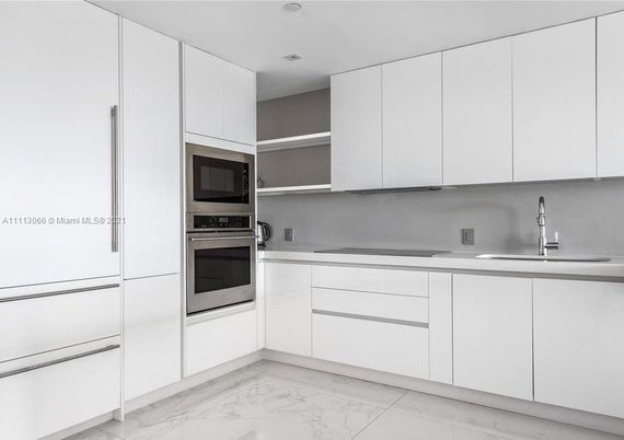 Interior, Kitchen, Marble, Recessed Lighting