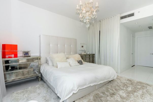 Bedroom, Chandelier, Interior, Recessed Lighting