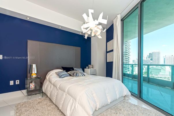 Bedroom, Chandelier, Interior, Recessed Lighting