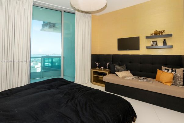 Bedroom, Interior, Water