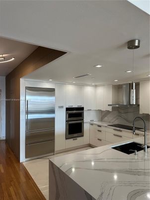 Interior, Living room, Water