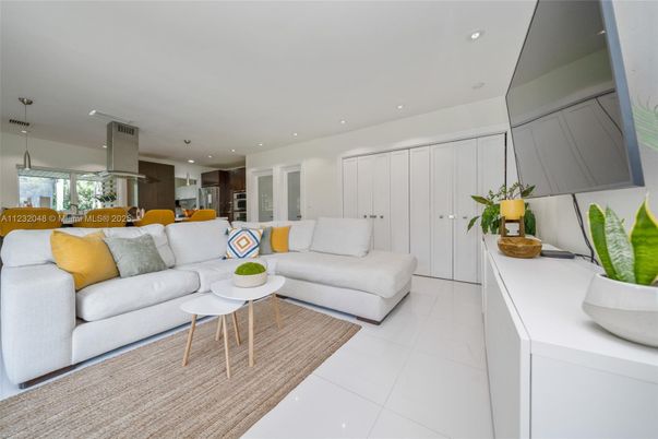 Interior, Kitchen, Living room, Pendant Lights, Recessed Lighting