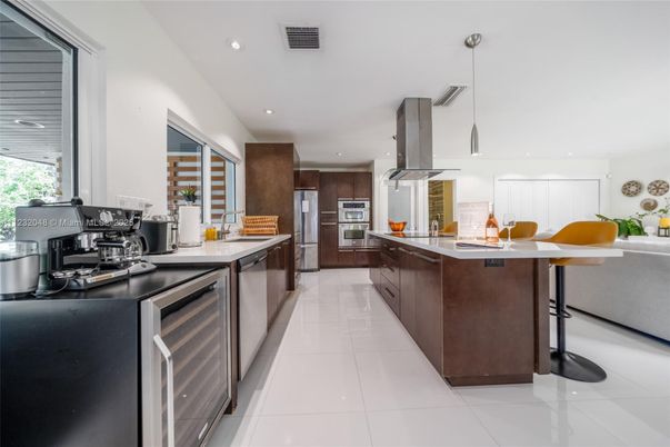 Interior, Kitchen, Pendant Lights, Recessed Lighting, Stainless Steel Appliances