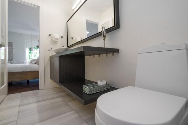 Bathroom, Bedroom, Interior