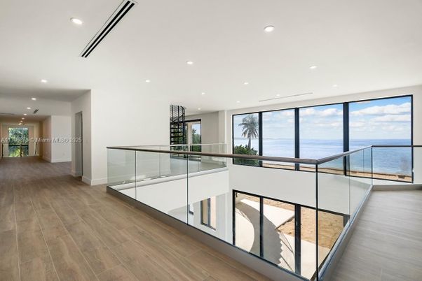 Interior, Recessed Lighting, Water, Wood Texture Flooring