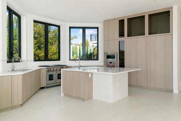 Interior, Kitchen, Stainless Steel Appliances