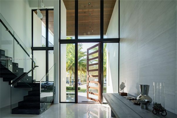 Interior, Pendant Lights, Wooden Ceilings