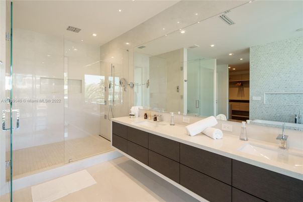 Bathroom, Dual Sink Vanities, Glass Shower, Interior, Recessed Lighting