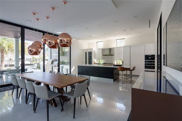Dining room, Interior, Kitchen, Pendant Lights, Recessed Lighting