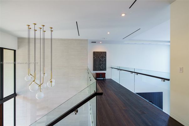 Interior, Pendant Lights, Recessed Lighting, Wood Texture Flooring