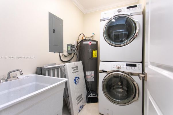 Interior, Utility Closets, Washer