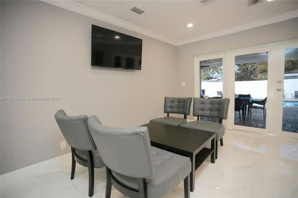 Dining room, Interior, Marble, Recessed Lighting