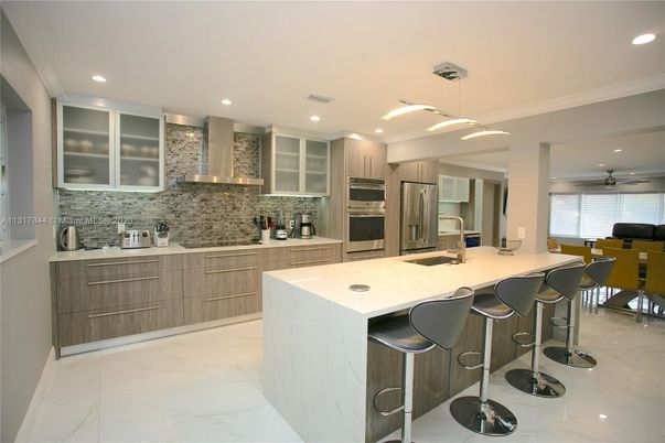 Dining room, Interior, Kitchen, Marble, Pendant Lights, Recessed Lighting, Stainless Steel Appliances