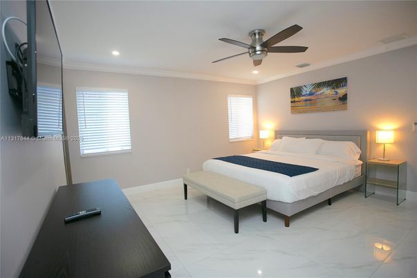 Bedroom, Interior, Marble, Recessed Lighting