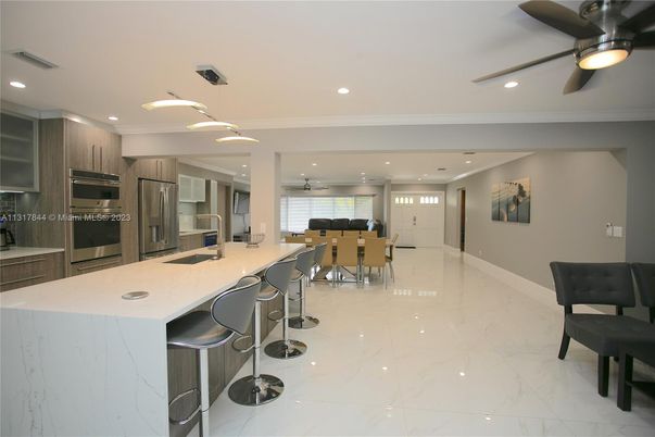 Dining room, Interior, Kitchen, Marble, Pendant Lights, Recessed Lighting, Stainless Steel Appliances