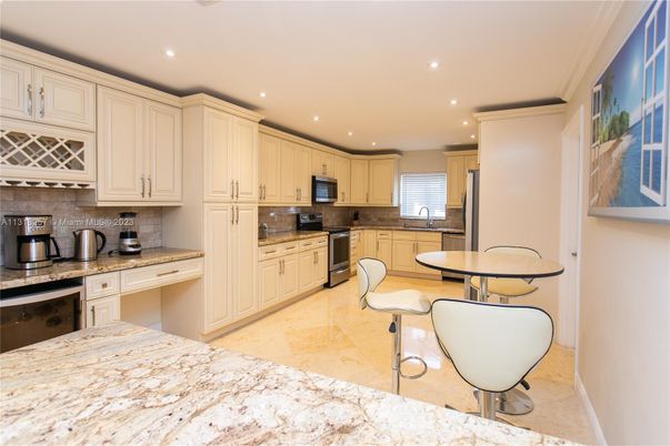 Interior, Kitchen, Recessed Lighting