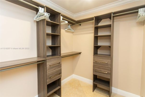 Interior, Walk-in Closets