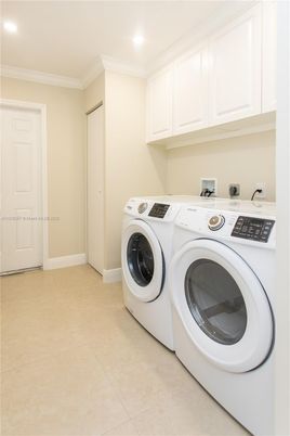 Interior, Recessed Lighting, Washer