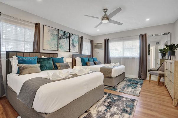 Bedroom, Interior, Recessed Lighting, Wood Texture Flooring