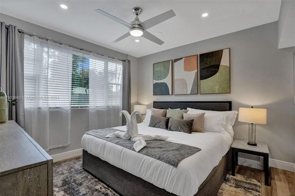 Bedroom, Interior, Recessed Lighting, Wood Texture Flooring