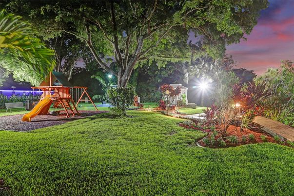 Backyard, Exterior, Playground
