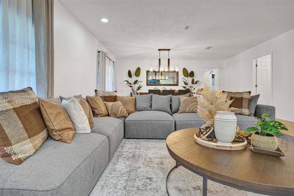 Dining room, Interior, Living room, Pendant Lights, Recessed Lighting, Wood Texture Flooring