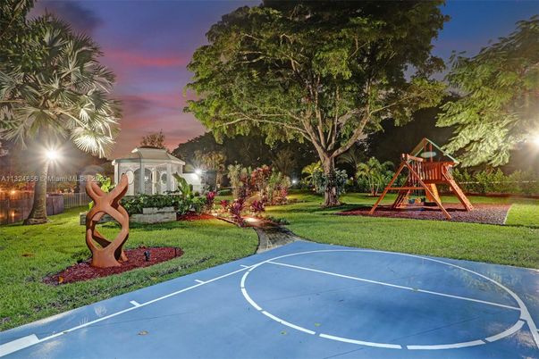 Exterior, Playground