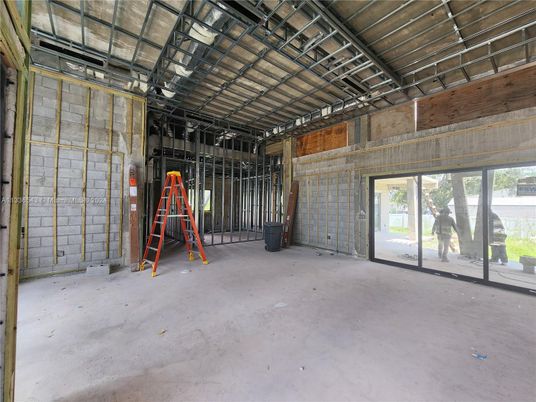 Empty room, Interior, Stone Walls, Wooden Beams