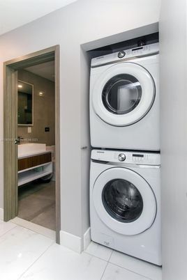 Interior, Utility Closets, Washer