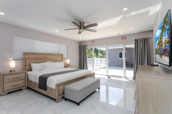 Bedroom, Interior, Marble, Recessed Lighting
