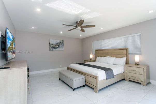 Bedroom, Interior, Marble, Recessed Lighting