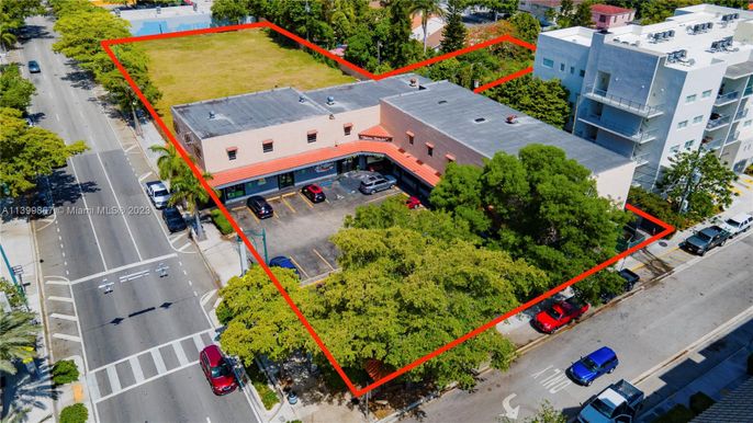 Exterior, Drone