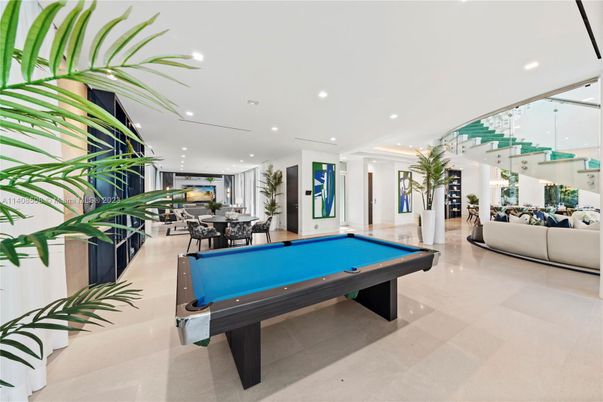 Billiard Table, Game Room, Interior, Recessed Lighting