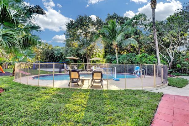 Backyard, Exterior, Pool