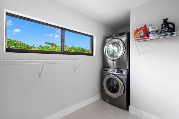 Interior, Utility Closets, Washer