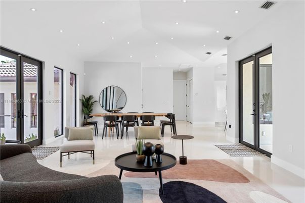 Dining room, Interior, Living room, Recessed Lighting