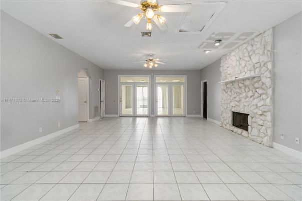Empty room, Fireplace, Interior, Stone Walls