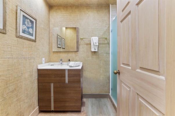 Bathroom, Interior, Wood Texture Flooring