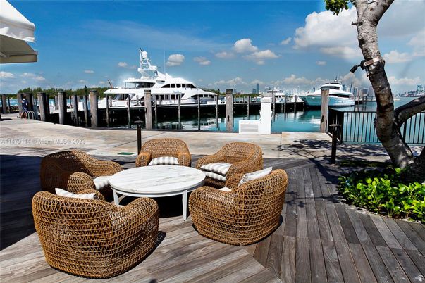 Exterior, Lake, Pool