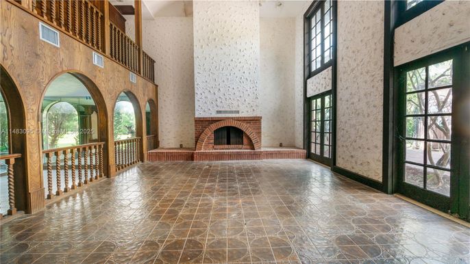 Fireplace, Interior