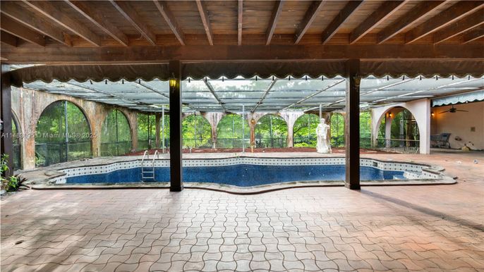 Interior, Pool