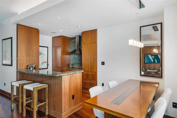 Dining room, Interior, Kitchen, Pendant Lights, Recessed Lighting, Wood Texture Flooring