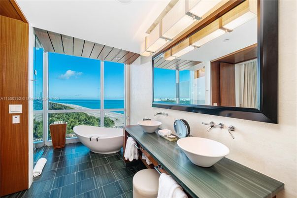 Bathroom, Dual Sink Vanities, Free Standing Baths, Interior, Water